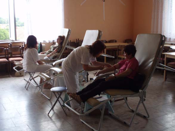 Fotogaléria 2008.07.07. - Kolíňany - Darovanie krvi (7) 2008.07.07. - Kolíňany - Darovanie krvi
