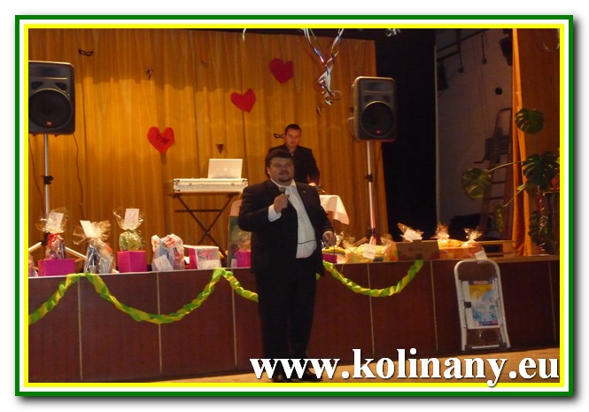 Fotogaléria 2011.02.12. - Kolíňany - II. RETRO ples (71) 2011.02.12. - Kolíňany - II. RETRO ples