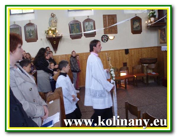 Fotogaléria 2012.04.22. Kolíňany - Prvé sväté prijímanie (30) 2012.04.22. Kolíňany - Prvé sväté prijímanie